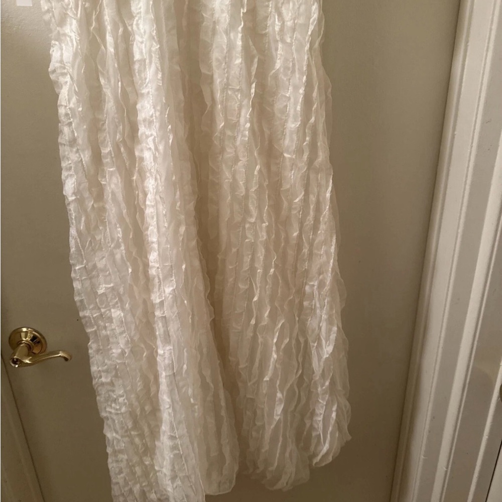 Lisa Says Gah Women's Isabelle Ruffle White Dress - Picture 2 of 8